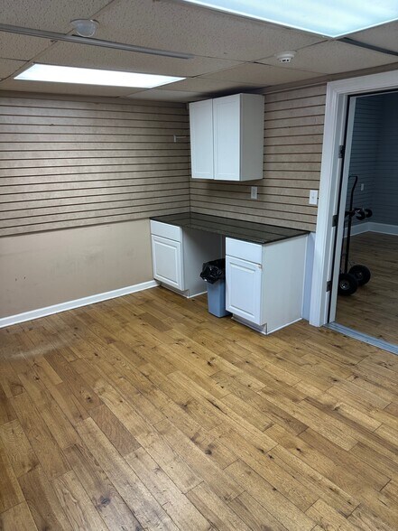 More Photos Of 333 Newberry St NW, Aiken Drugstore For Sale