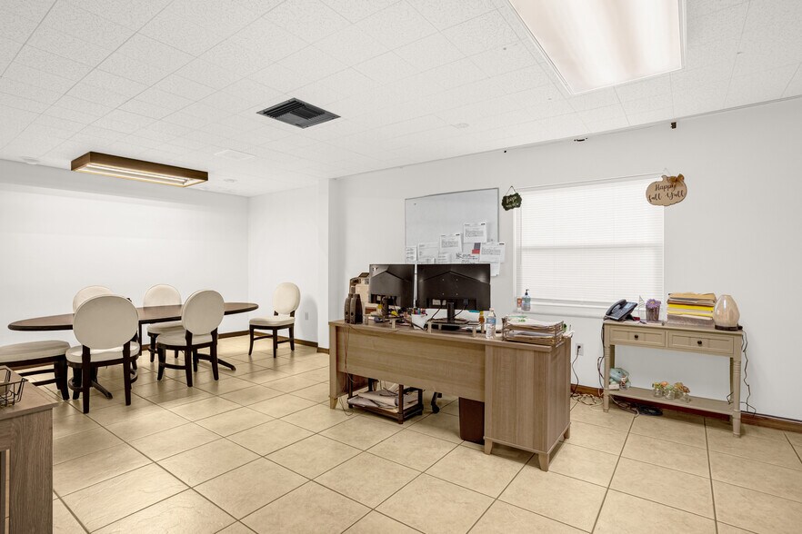 More Photos Of 1075 Orienta Ave, Altamonte Springs Unknown For Sale