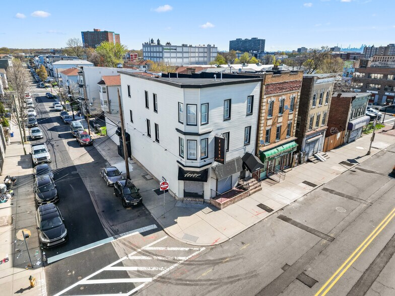 Primary Photo Of 415 Central Ave, Newark Storefront Retail Residential For Lease