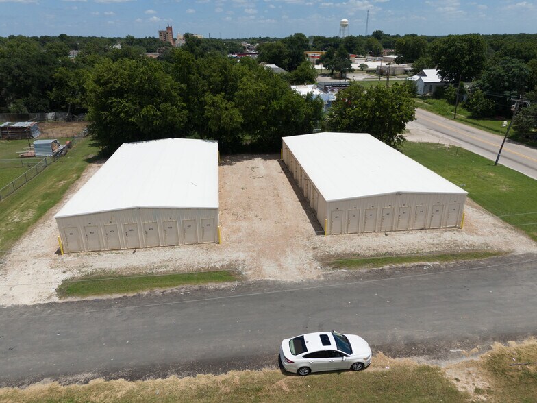 More Photos Of 217 Winter St, Marlin Industrial For Sale