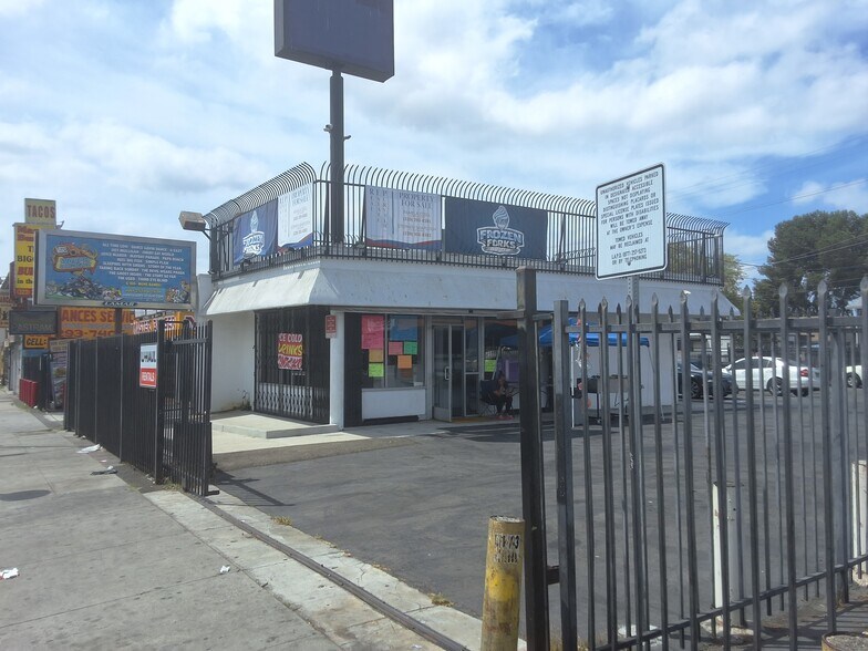 More Photos Of 4417 S Western Ave, Los Angeles Freestanding For Sale