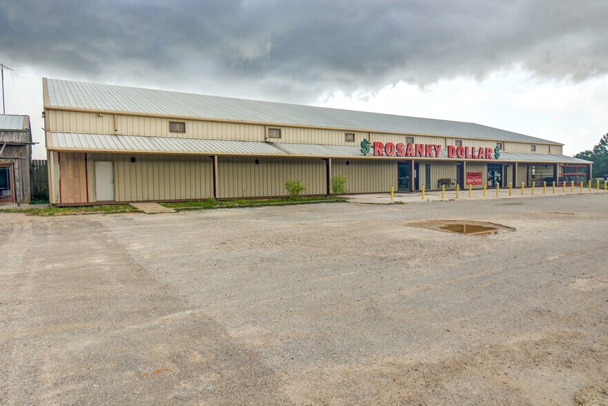More Photos Of 2989 S Highway 304, Rosanky Warehouse For Lease