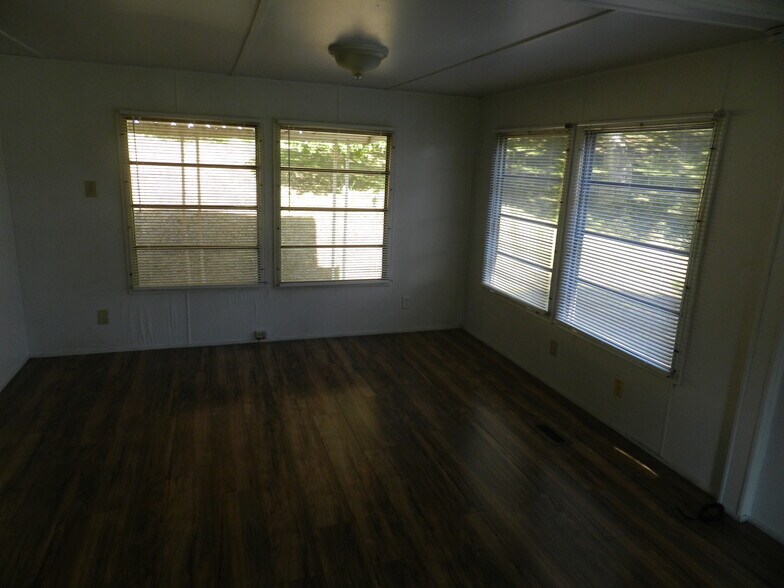 More Photos Of 17663 Vierra Canyon Rd, Salinas Manufactured Housing Mobile Home Park For Sale