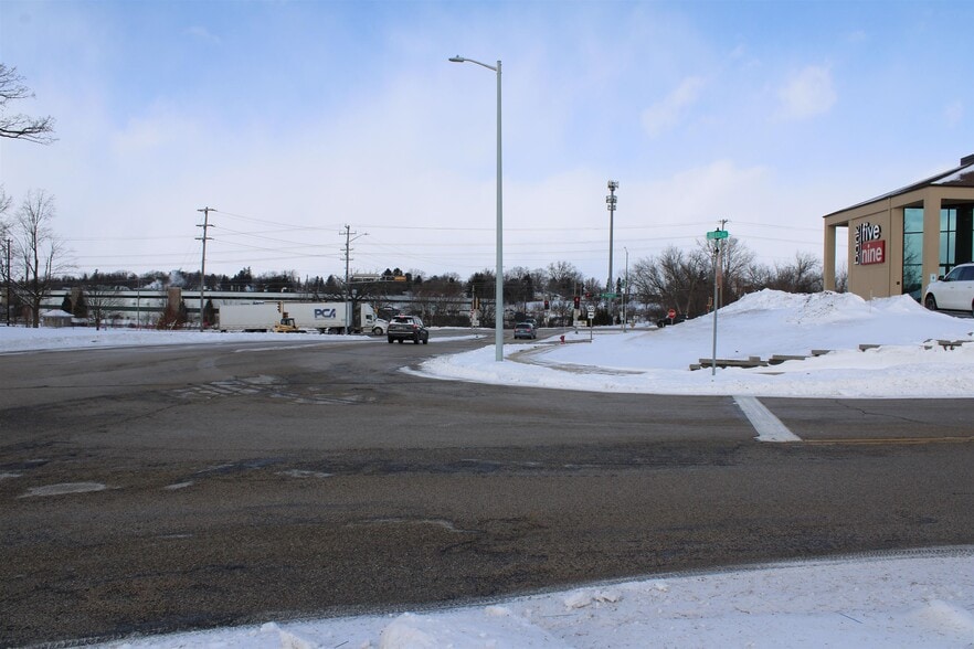 More Photos Of 945 Bell Ave, Hartford Land For Sale