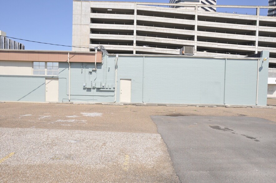 More Photos Of 823-827 Tancahua St, Corpus Christi Storefront Retail Office For Lease