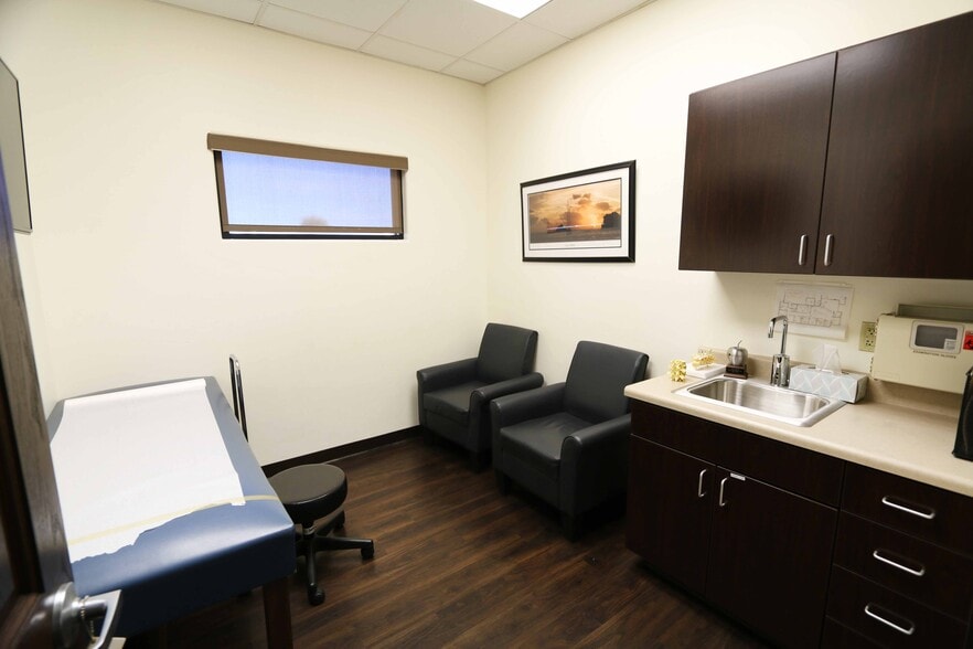 More Photos Of 2851 S Avenue B, Yuma Medical For Sale