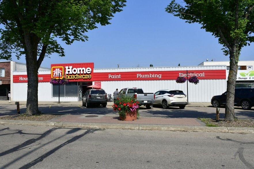 Primary Photo Of 24-26 Athabasca Av, Devon General Retail For Sale