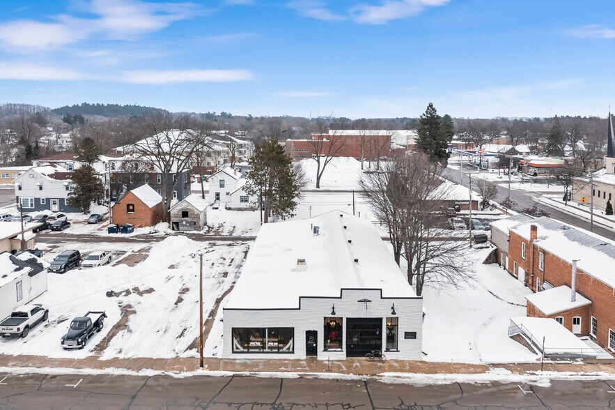 More Photos Of 219 Jefferson St, Waupaca Storefront Retail Office For Sale
