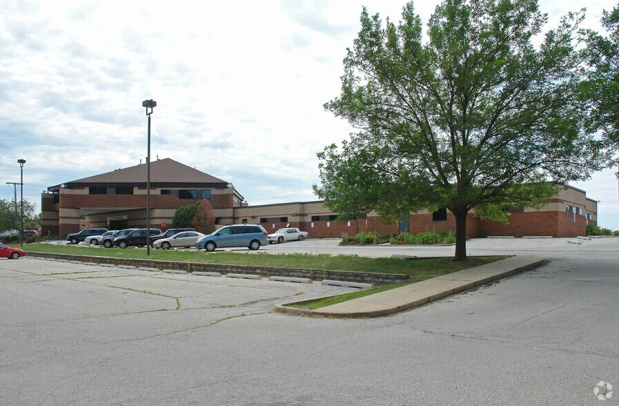 More Photos Of 3229 Broadway St, Gary Office For Lease