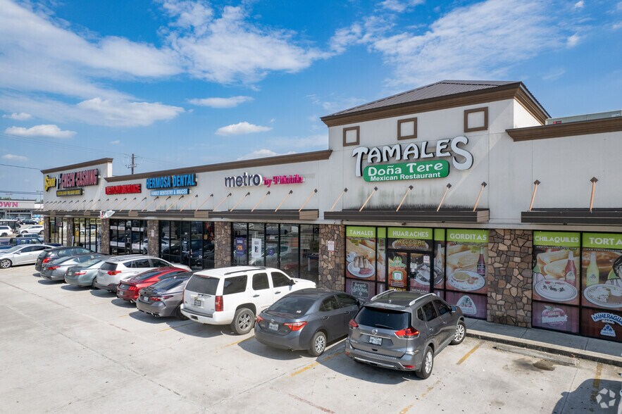 Primary Photo Of 920 E Little York Rd, Houston Storefront For Sale