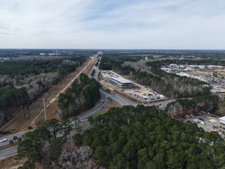 More Photos Of 280 Old Bridge Dr, Bluffton General Retail For Lease