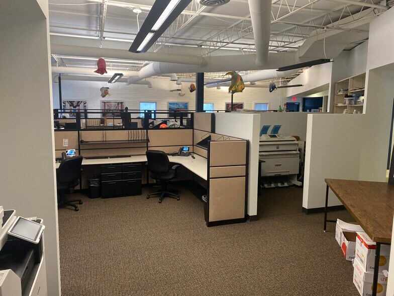 More Photos Of 381 Venable St NW, Atlanta Office For Sale