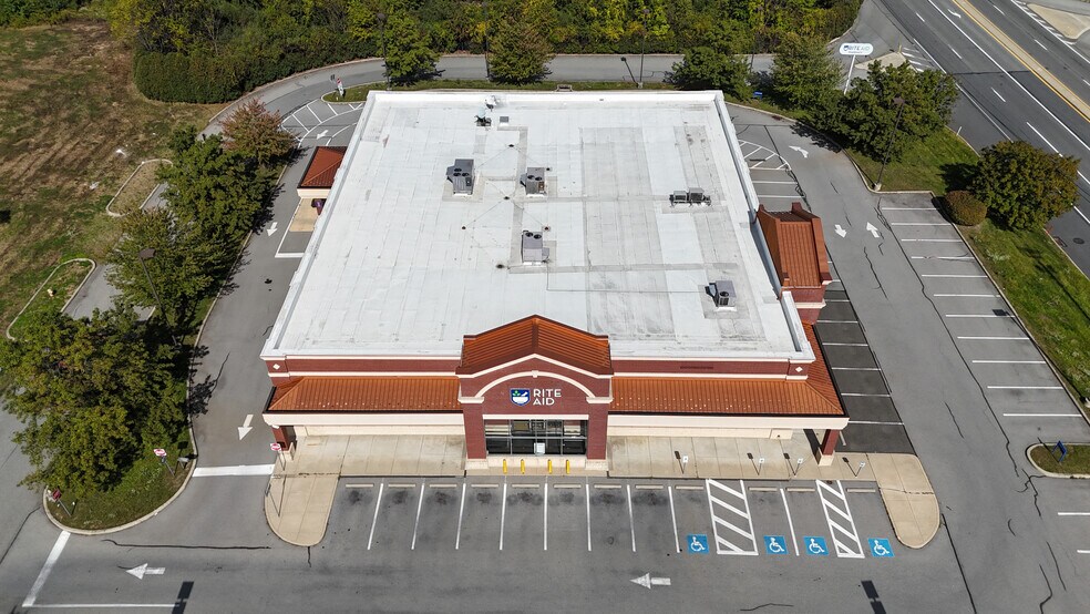 More Photos Of 7719 Main St, Fogelsville Freestanding For Lease