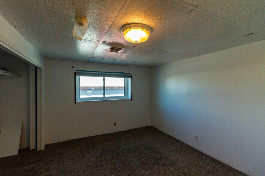More Photos Of 1630 Foothill Dr, Boulder City Industrial For Sale