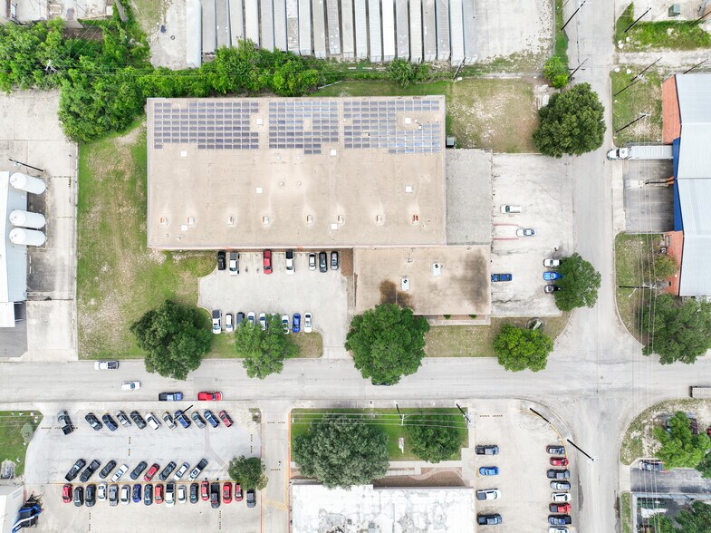 More Photos Of 4267 Dividend Rd, San Antonio Warehouse For Sale