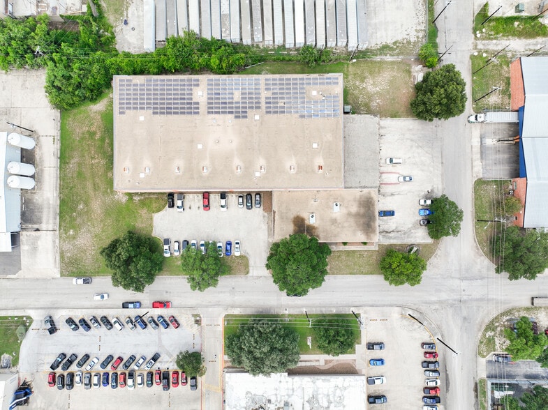 More Photos Of 4267 Dividend Rd, San Antonio Warehouse For Sale