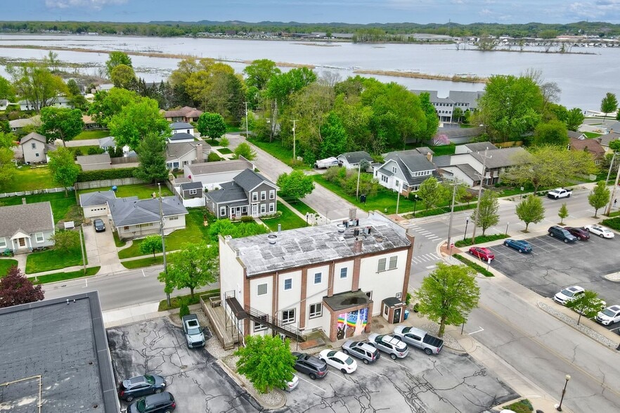 More Photos Of 116 S Jackson St, Spring Lake Storefront Retail Residential For Sale