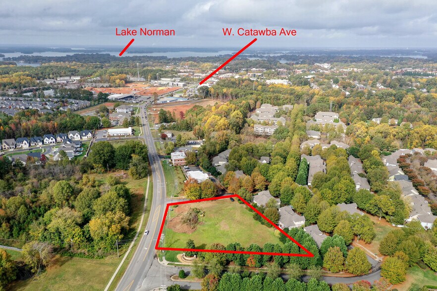 More Photos Of 18620 W Catawba Ave, Cornelius Office Residential For Sale