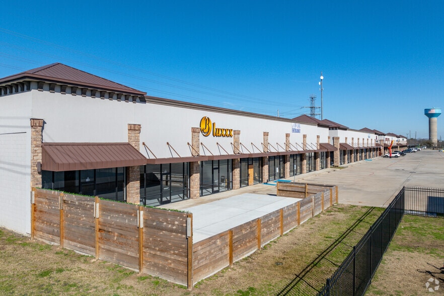 More Photos Of 6211 Barker Cypress Rd, Katy Unknown For Lease