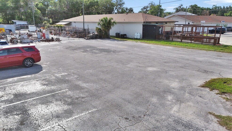 More Photos Of 1811 N Pine Ave, Ocala Freestanding For Sale