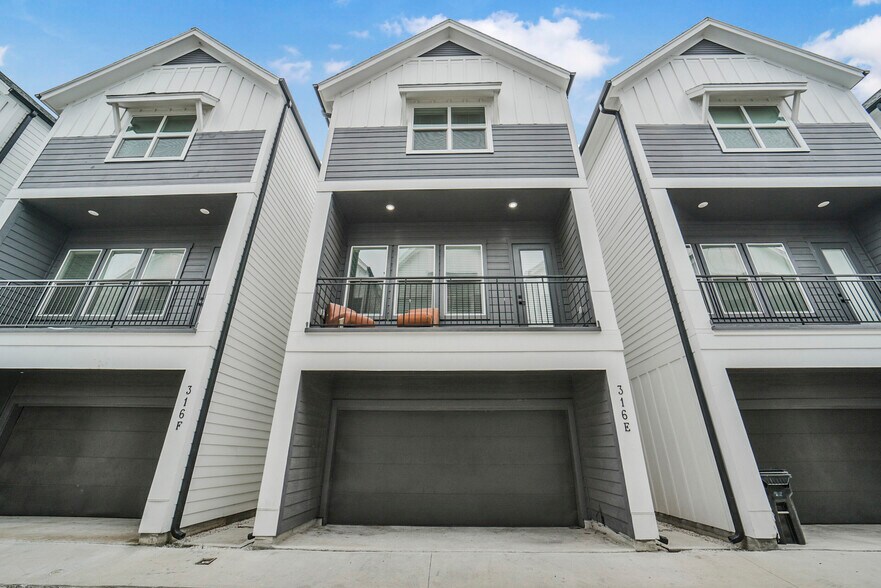 More Photos Of 316 Thornton Rd, Houston Apartments For Sale