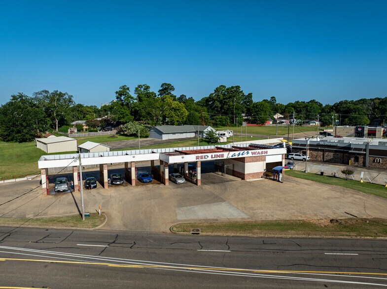 More Photos Of 109 S Greer Blvd, Pittsburg Carwash For Sale