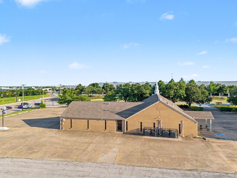 More Photos Of 2111 Skyline Dr, Mesquite Religious Facility For Sale