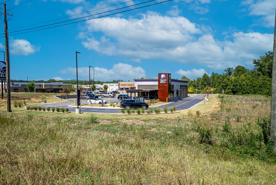 More Photos Of 115-145 Mcs Blvd, Sylacauga General Retail For Lease