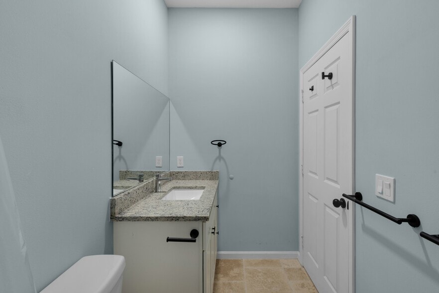 More Photos Of 401 18th St, Vero Beach Apartments For Sale