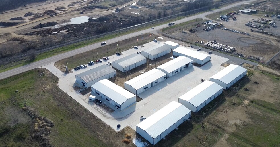 More Photos Of 11180 FM156, Northlake Warehouse For Lease