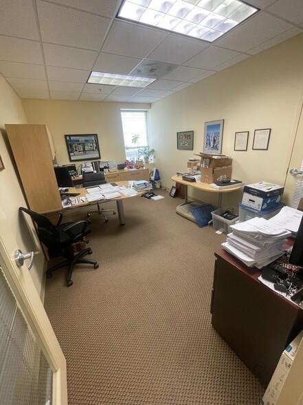 More Photos Of 804 Pershing Dr, Silver Spring Medical For Sale