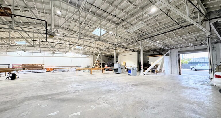 More Photos Of 1850 Campbell St, Oakland Light Distribution For Lease
