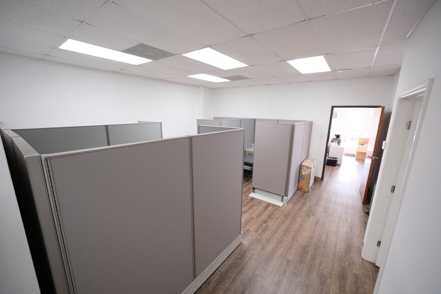 More Photos Of 13630 Immanuel Rd, Pflugerville Light Manufacturing For Lease