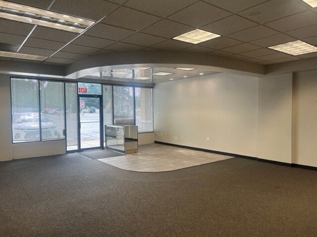 More Photos Of Washington Blvd and 40th St, Ogden Storefront Retail Office For Lease