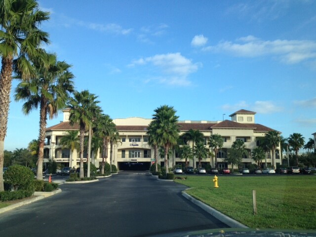 More Photos Of 4290 Professional Center Dr, Palm Beach Gardens Office For Lease