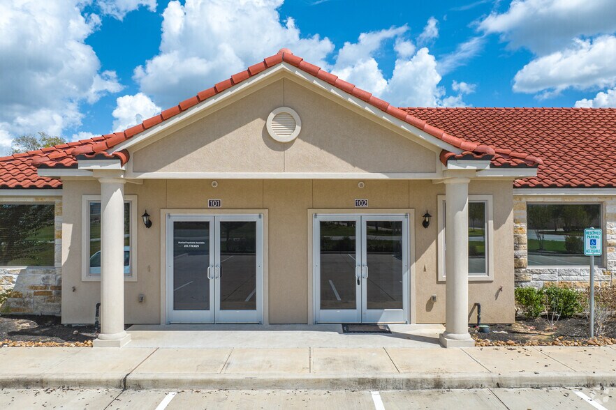 More Photos Of 2743 Smith Ranch Rd, Pearland Medical For Lease