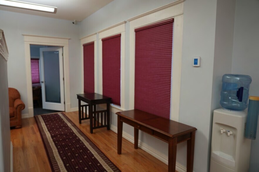 More Photos Of 3718 Mount Vernon St, Houston Office For Lease