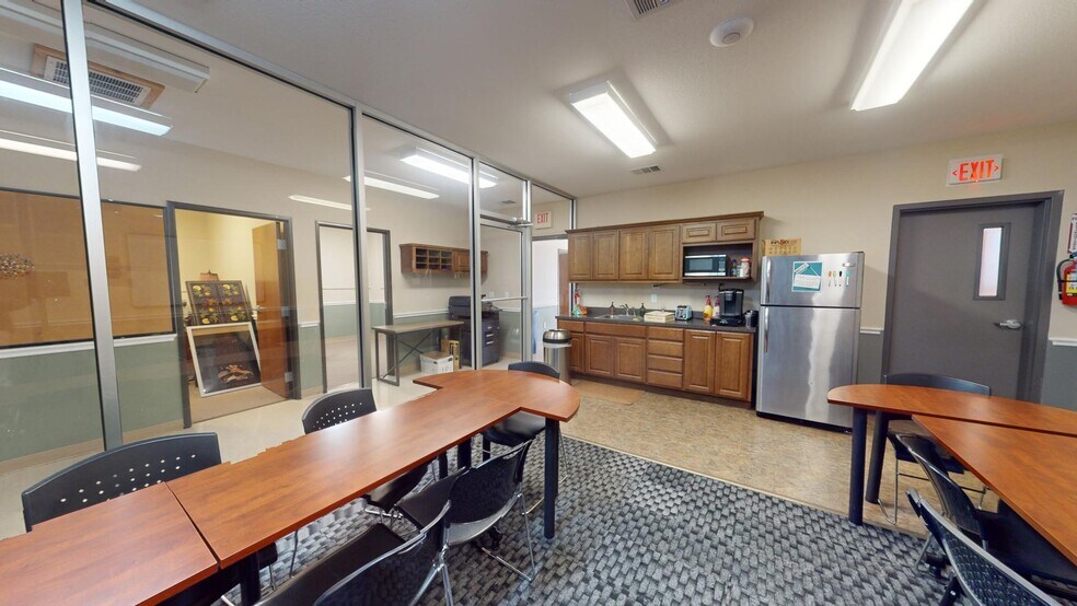 More Photos Of 2001 Windy Ter, Cedar Park Light Distribution For Sale