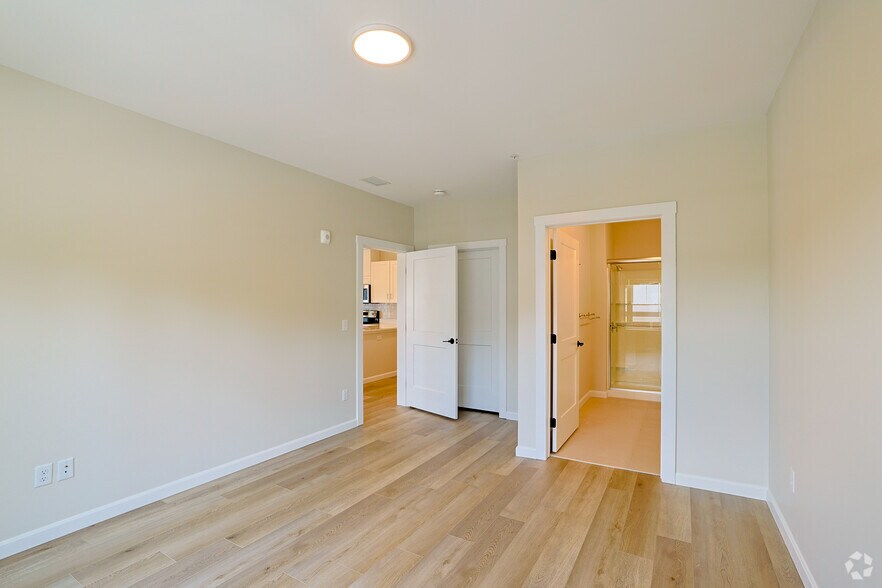 More Photos Of 90 Shrewsbury St, Boylston Apartments For Lease