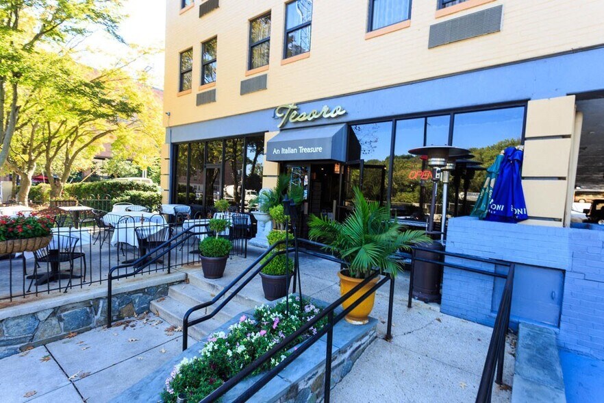 More Photos Of 4601 Connecticut Ave NW, Washington Apartments For Lease