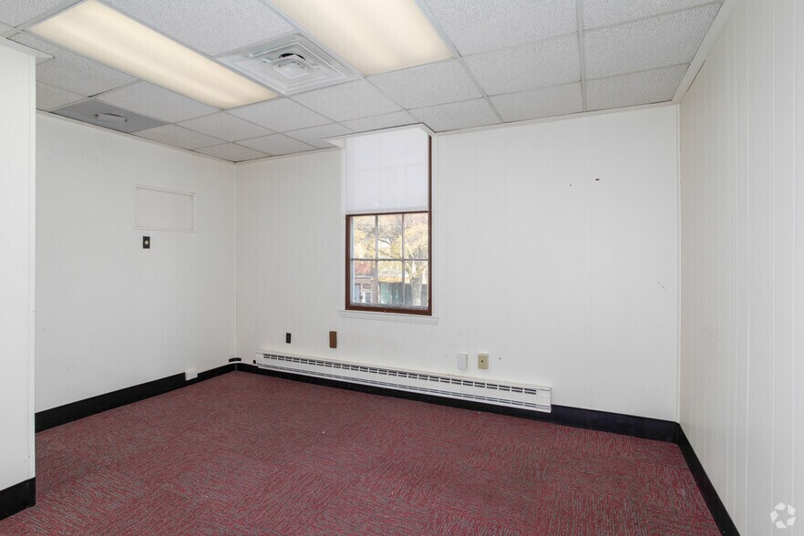More Photos Of 332-334 High St, Burlington Office For Lease