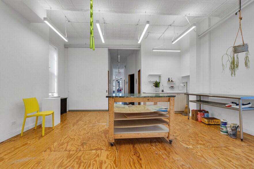 More Photos Of 3307 W Irving Park Rd, Chicago Office Residential For Sale