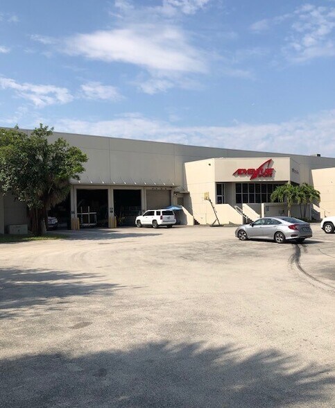 More Photos Of 8800 NW 13th Ter, Miami Warehouse For Lease