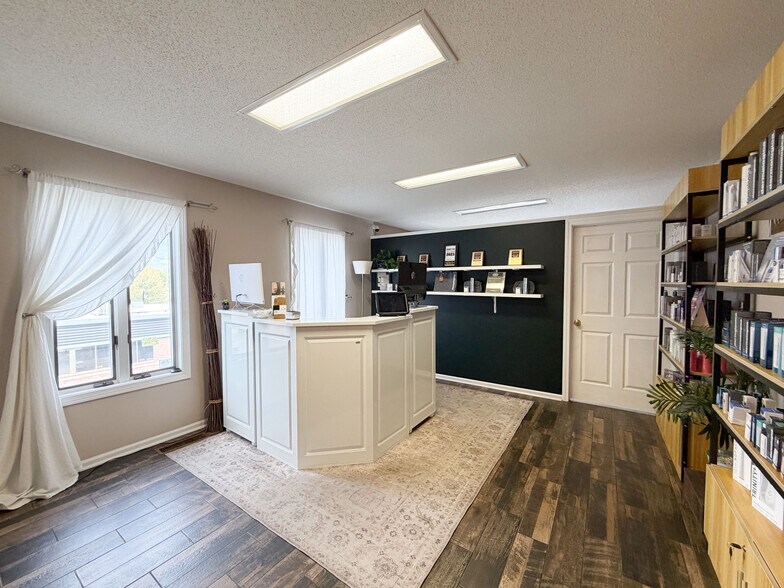More Photos Of 175 New Britain Ave, Plainville Office Residential For Lease