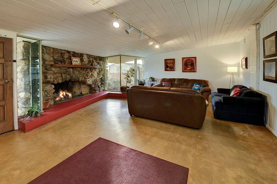 More Photos Of 2751 N Soldier Trl, Tucson Specialty For Sale