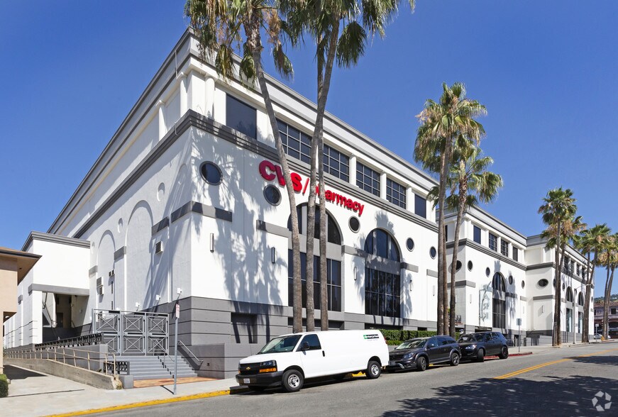 More Photos Of 8000 W Sunset Blvd, West Hollywood Restaurant For Lease