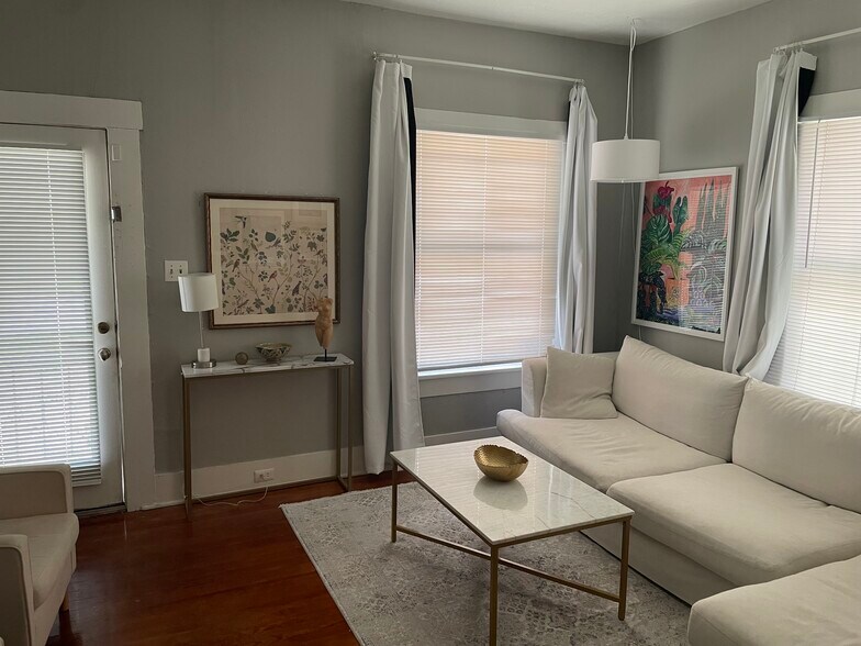 More Photos Of 105 Willim St, San Antonio Medical For Lease