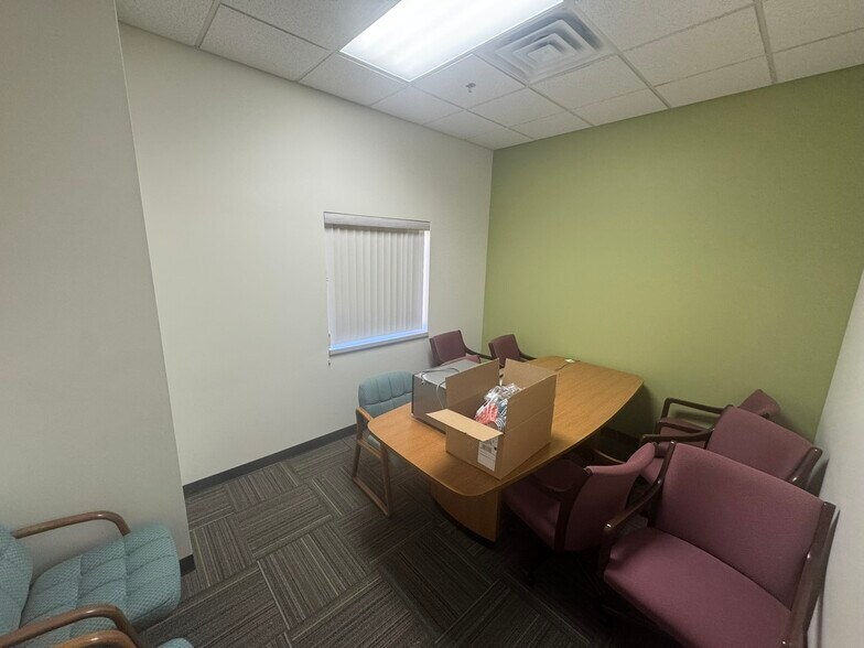 More Photos Of 796 N Sunnyside Rd, Decatur Office For Lease