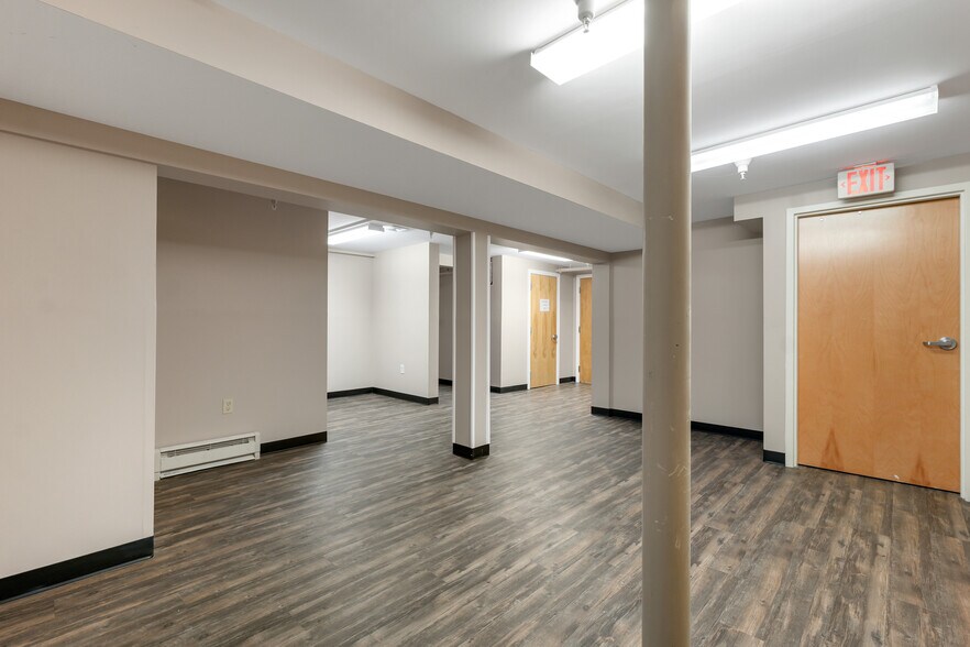 More Photos Of 1 Mound Ct, Merrimack Medical For Sale