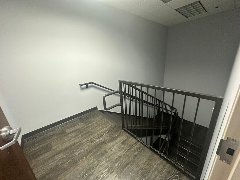 More Photos Of 6525 Shiloh Rd, Alpharetta Office Residential For Sale